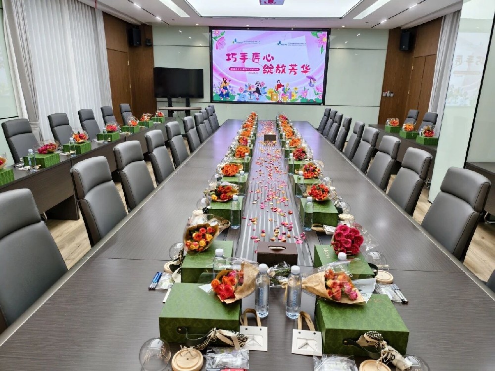 巧手匠心 綻放芳華 | 超信集團(tuán)為慶祝國際三八女神節(jié)，用心策劃DIY活動，派發(fā)精美禮物